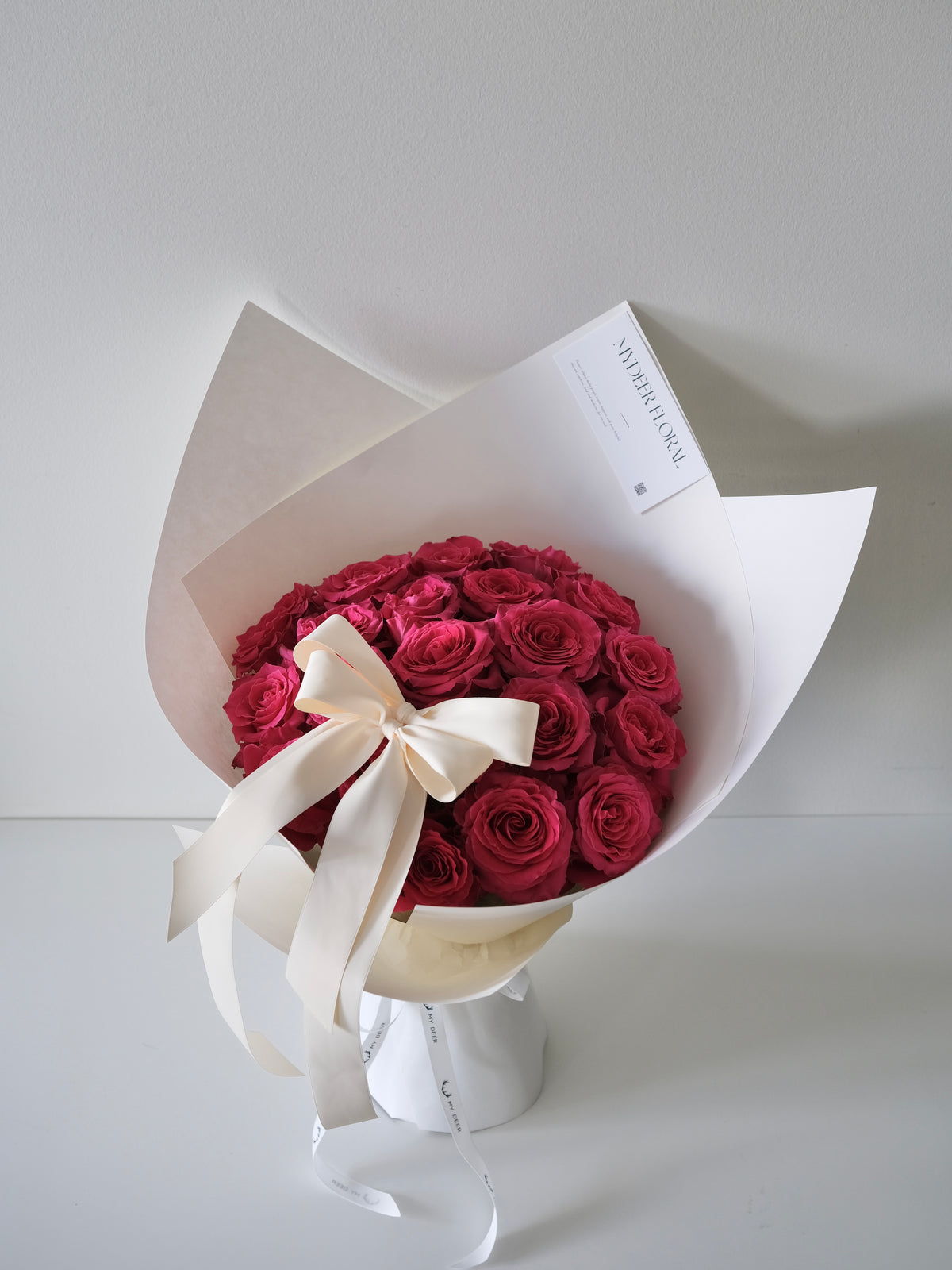 甜心粉玫瑰花束 | Hot Pink Rose Bouquet