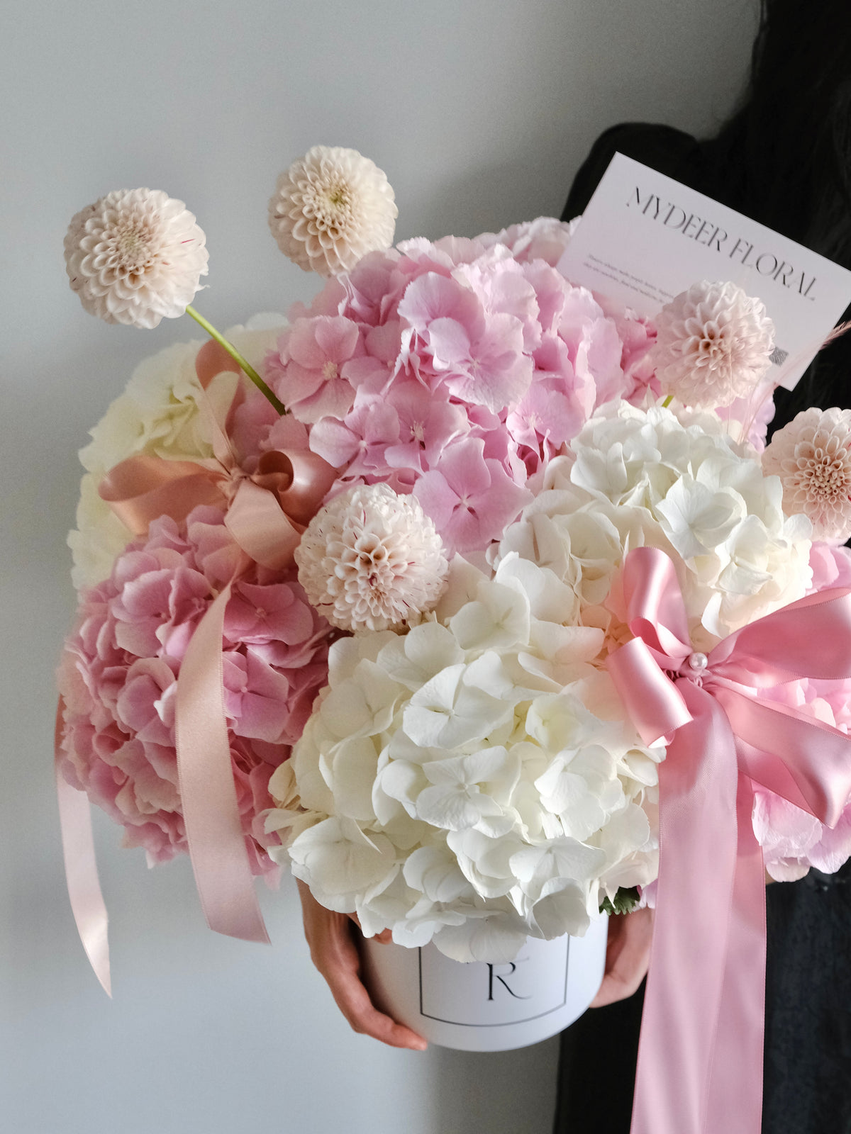 草莓泡芙绣球抱抱桶｜Hydrangea Box