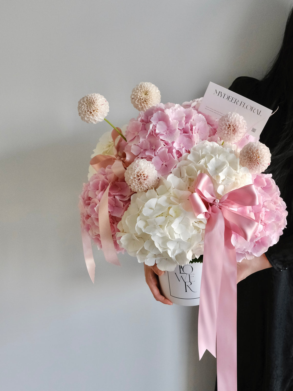 草莓泡芙绣球抱抱桶｜Hydrangea Box