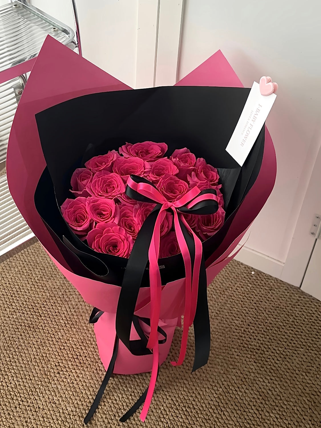 甜心粉玫瑰花束 | Hot Pink Rose Bouquet