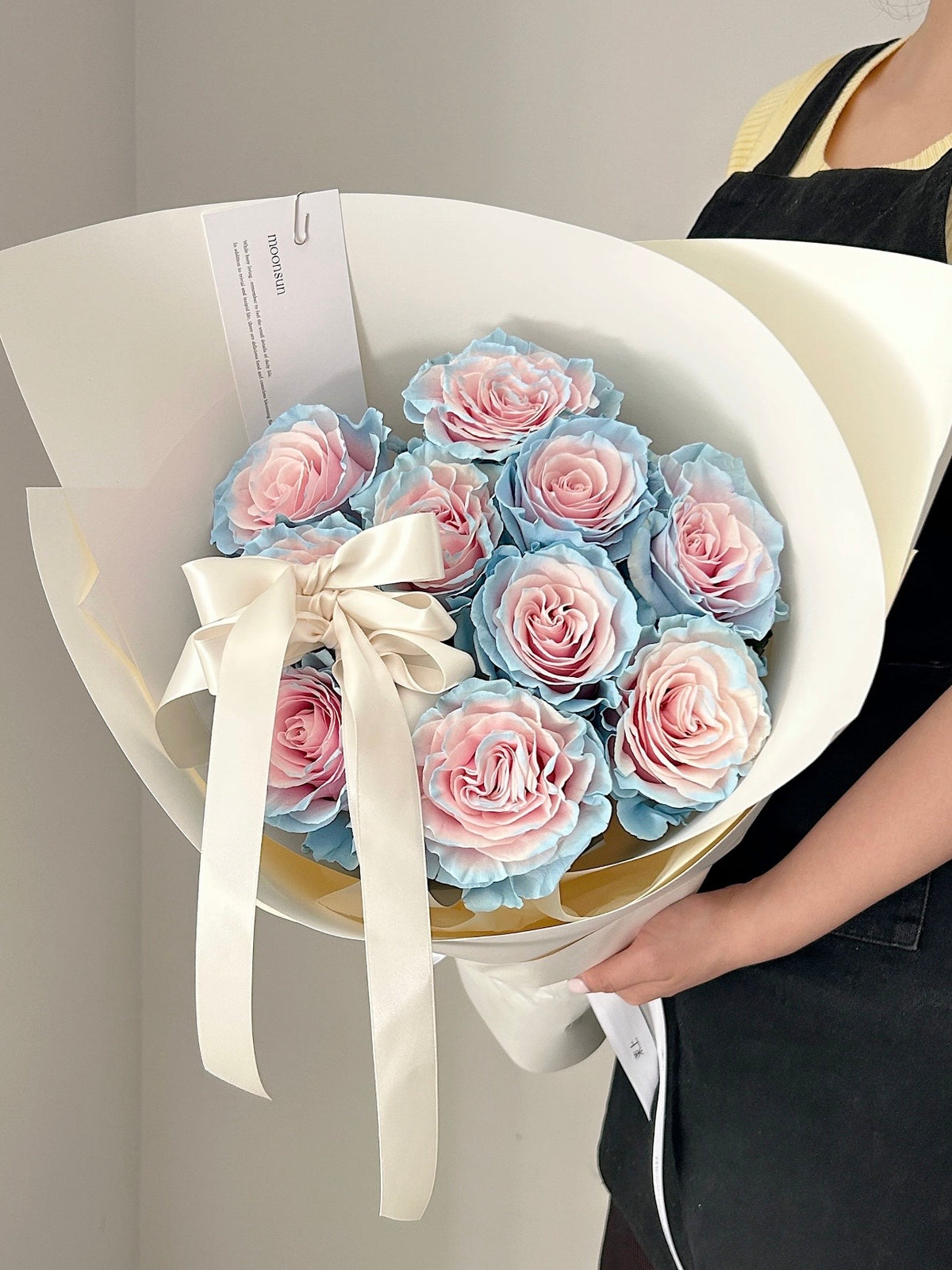 粉蓝宝贝玫瑰花束｜Baby Blue Rose Bouquet