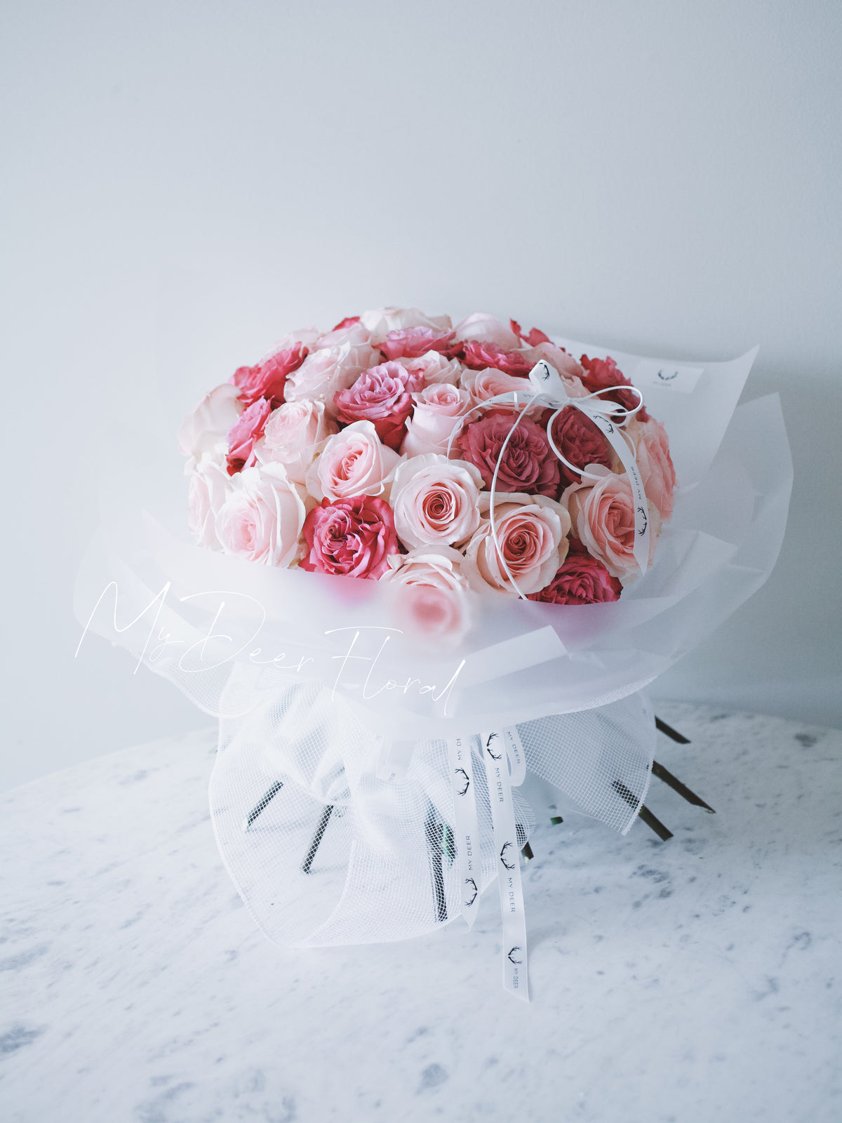 拼色玫瑰花束 | Mixed Roses Bouquet