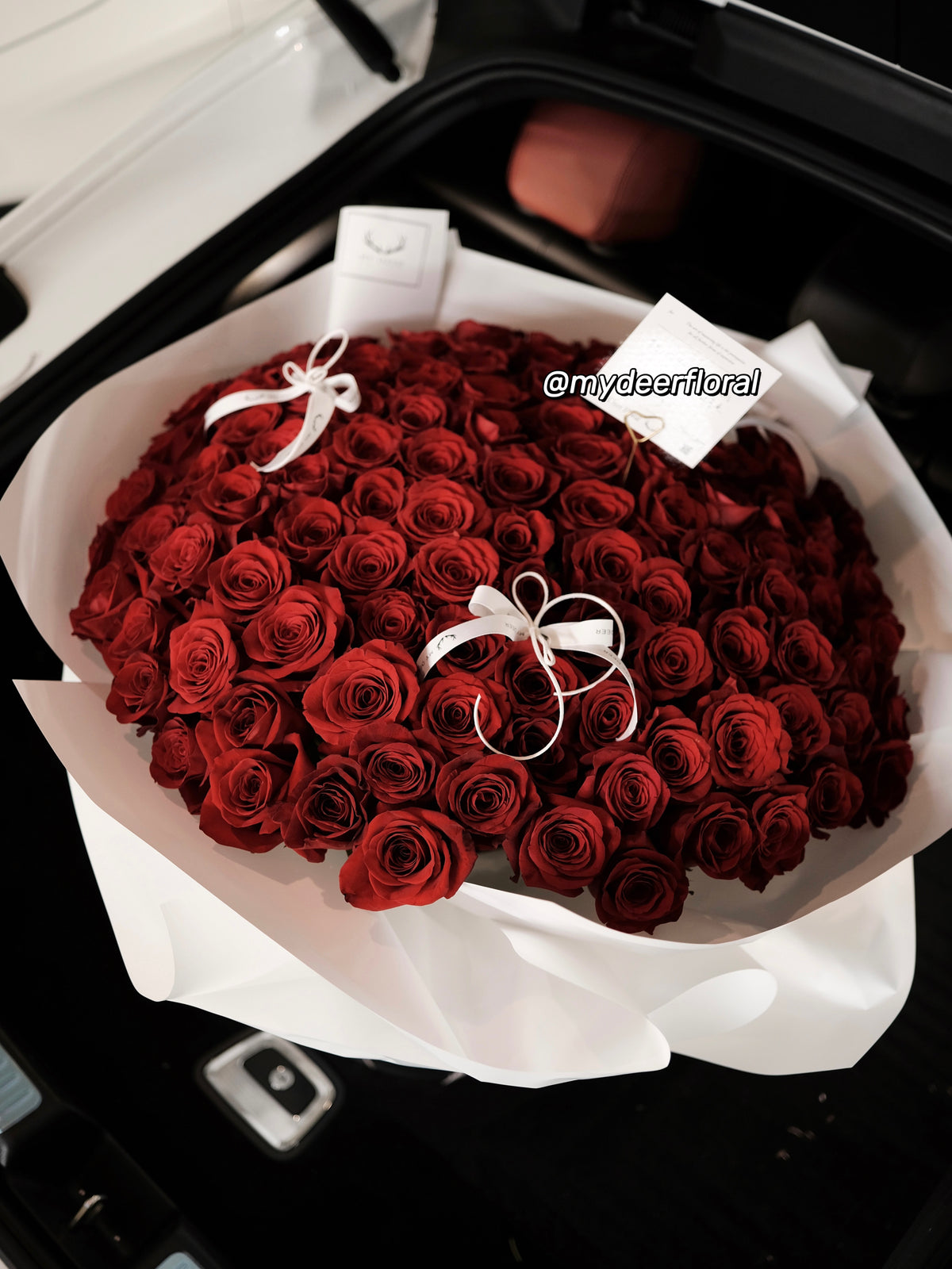 红玫瑰花束｜Red Rose Bouquet